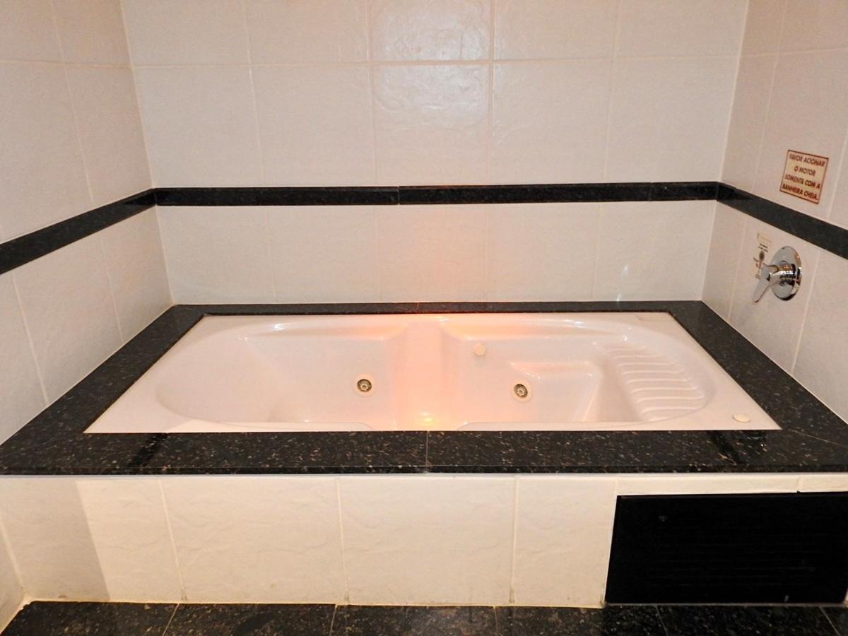 ז'ואיז דה פורה Constantino Hotel E Eventos מראה חיצוני תמונה A modern Japanese bathtub