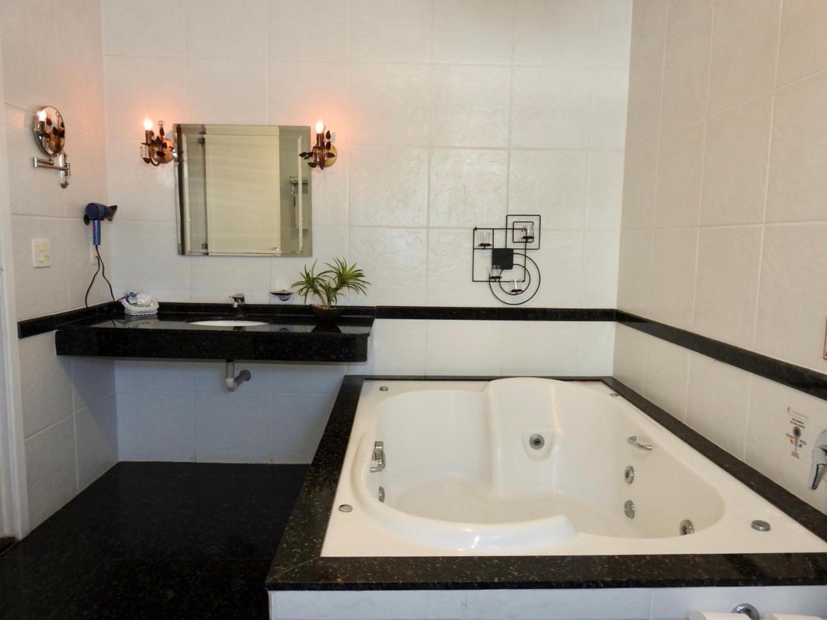 ז'ואיז דה פורה Constantino Hotel E Eventos מראה חיצוני תמונה A whirlpool bathtub